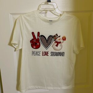 NWOT SHEIN PEACE LOVE SNOWMAN TOP